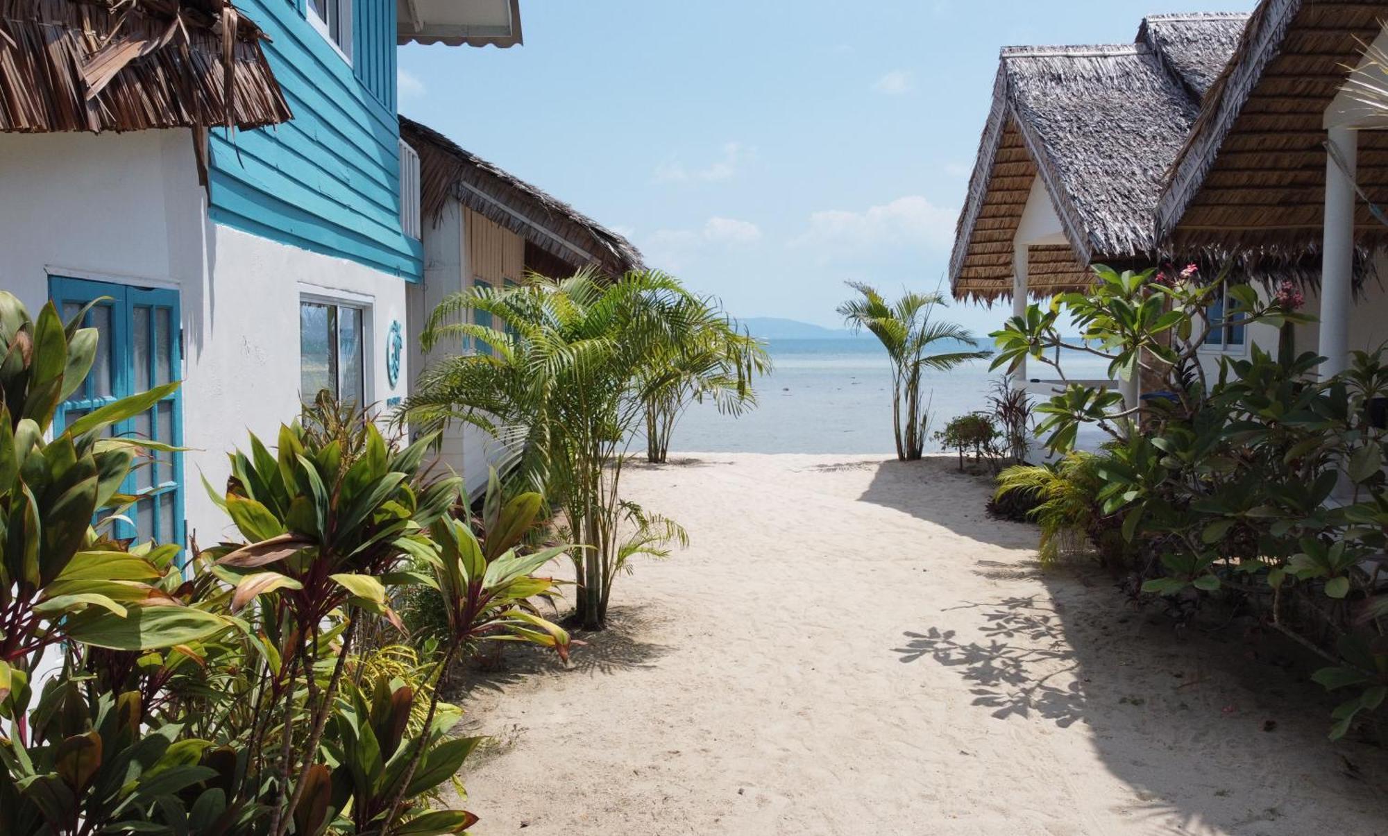Sand Terrace Beach Bungalows Баан-Тай Екстер'єр фото